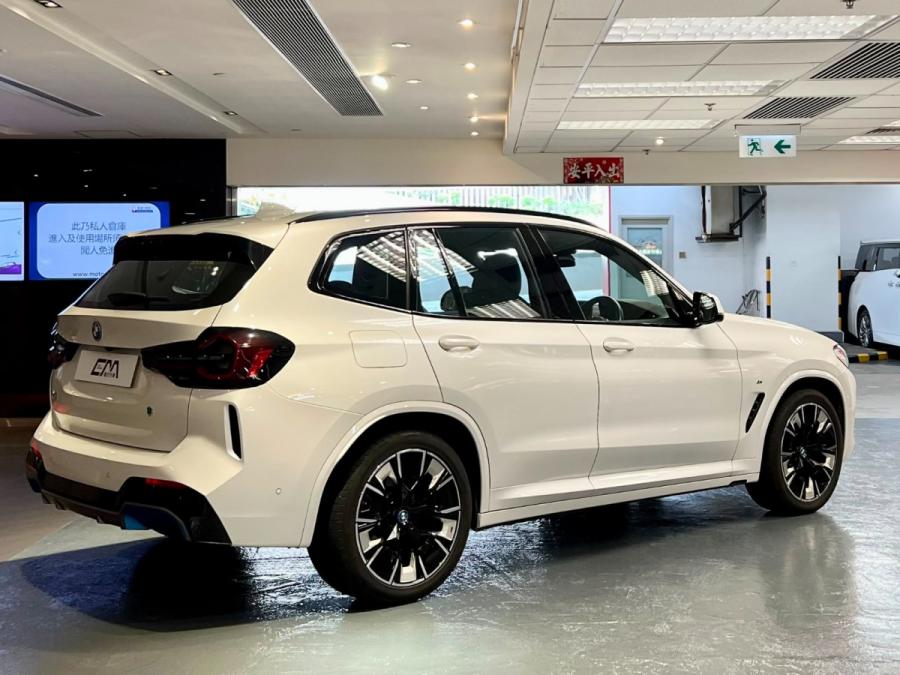 iX3 M Sport Edition - Image 2